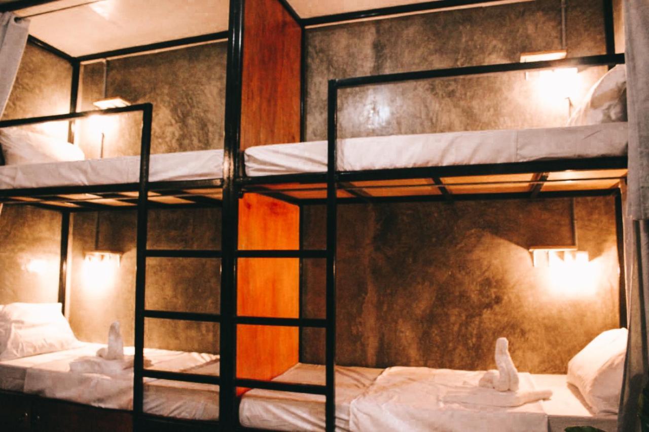 The Hangover Hostel Moalboal Εξωτερικό φωτογραφία